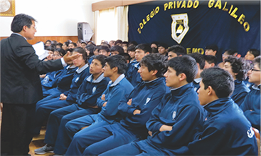alumnos del grupo helicoidal